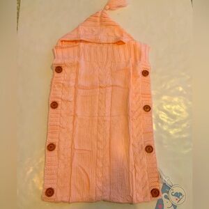 XMWEALTHY Baby Care Specialist Exquisite Baby Garment Pink Sweater Bunting NWT